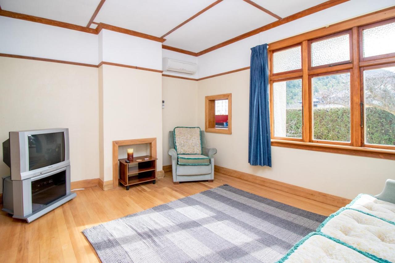 Langdale Lodge Kurow Exterior photo